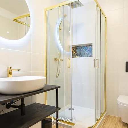 Arte, Sloneczna Polana, Myweek * كودوفا- زدروي